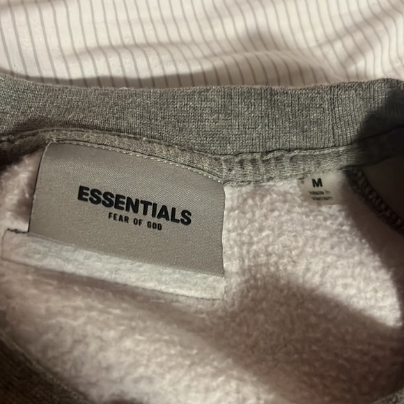 Fear of God Essentials crewneck - Picture 2 of 2